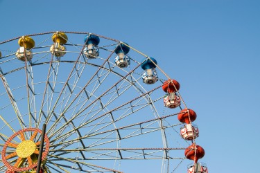 thumbnail Ferris Wheel photo courtesy of