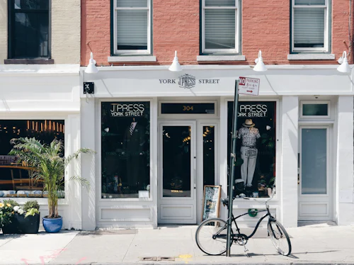 Store Front photo courtesy of Unsplash