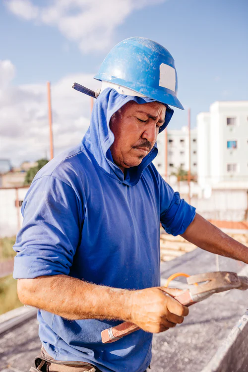 Hispanic Construction Worker photo courtesy Unsplash