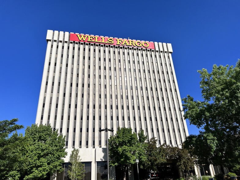 Wells Fargo Building photo by Loopnet