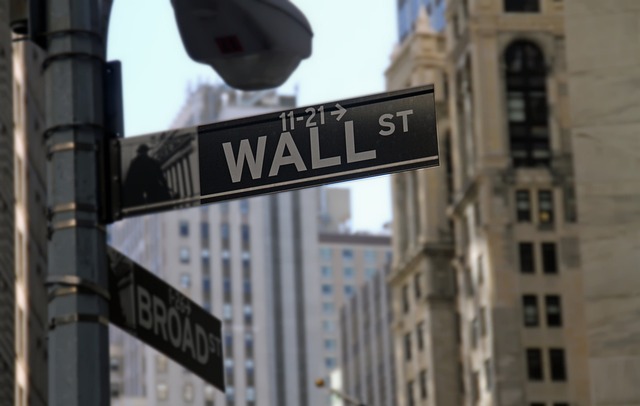 Wall Street photo courtesy of